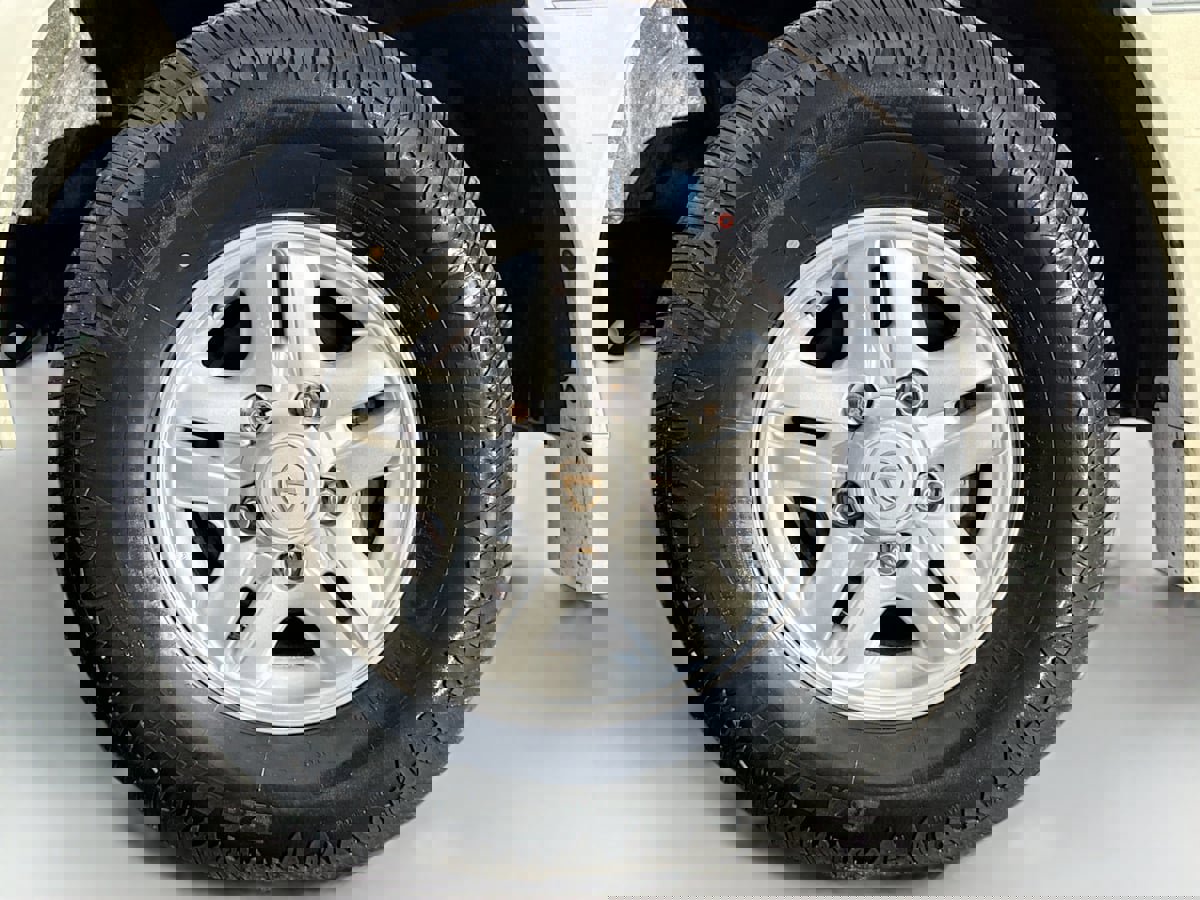 Used 2000 Lexus LX 470 4WD image 30