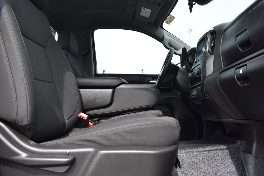 Used 2025 Chevrolet Silverado 1500 W/T image 9