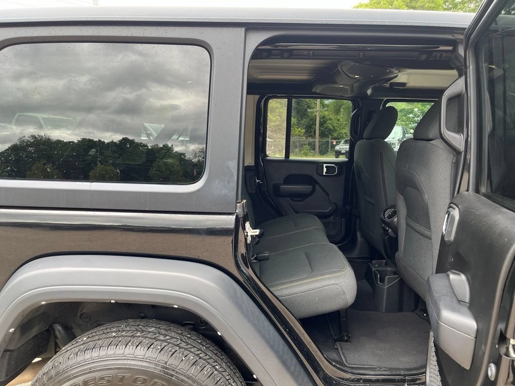 Used 2024 Jeep Wrangler Unlimited Sport AWD/4WD image 30
