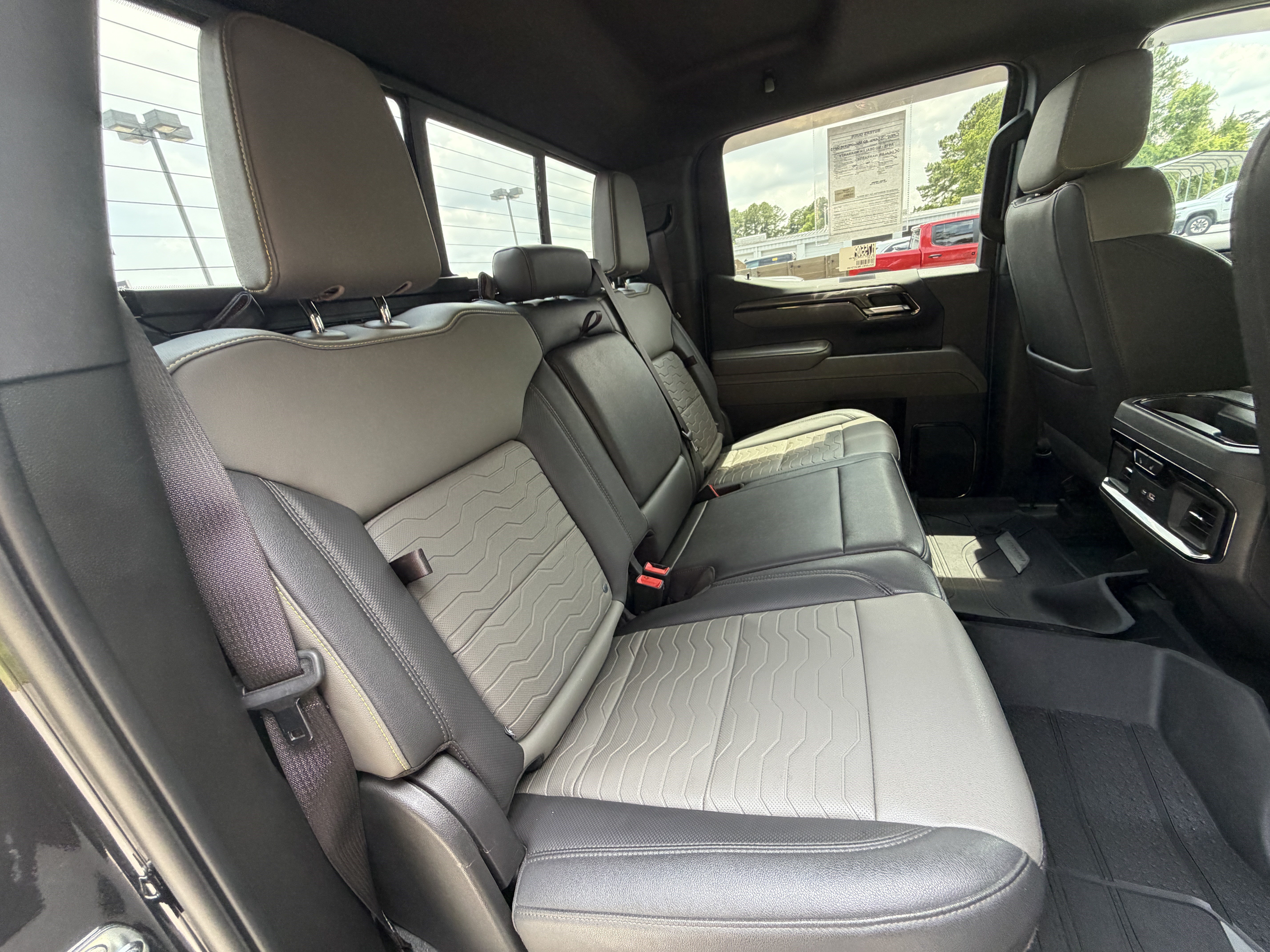 Used 2022 Chevrolet Silverado 1500 ZR2 w/ Technology Package AWD/4WD image 19