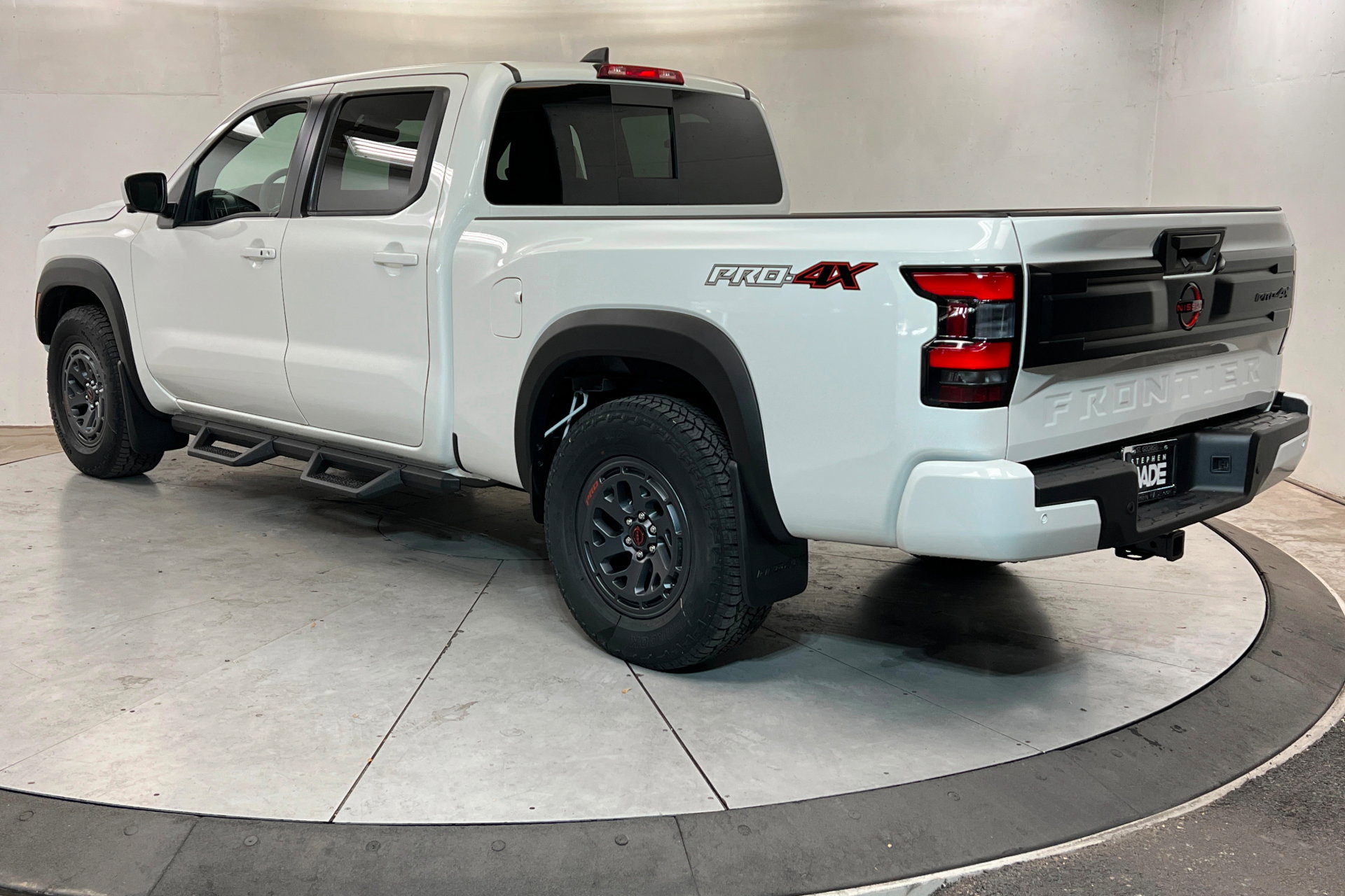 New 2026 Nissan Frontier PRO-4X w/ Pro Premium Package image 3