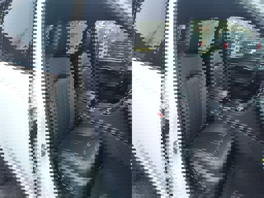 New 2025 Jeep Grand Cherokee L Limited w/ Luxury Tech Group II image 26