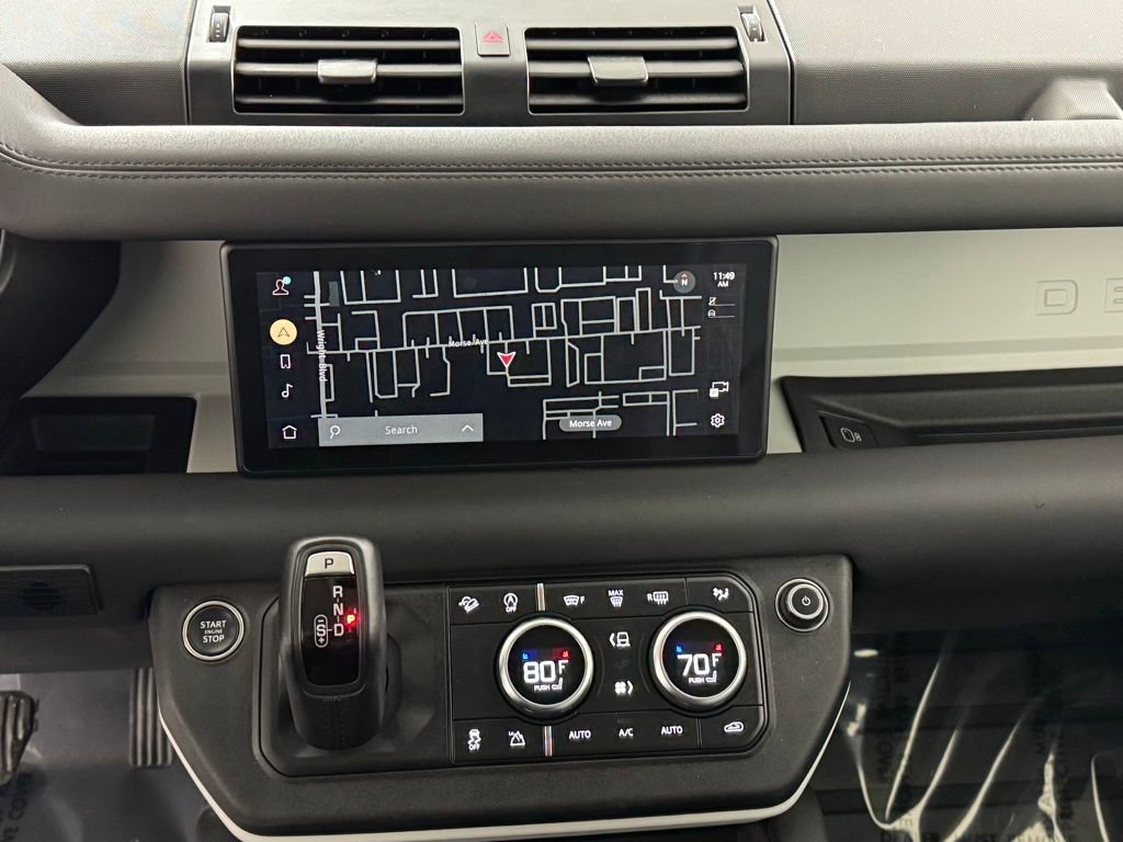 Used 2024 Land Rover Defender 90 S image 25