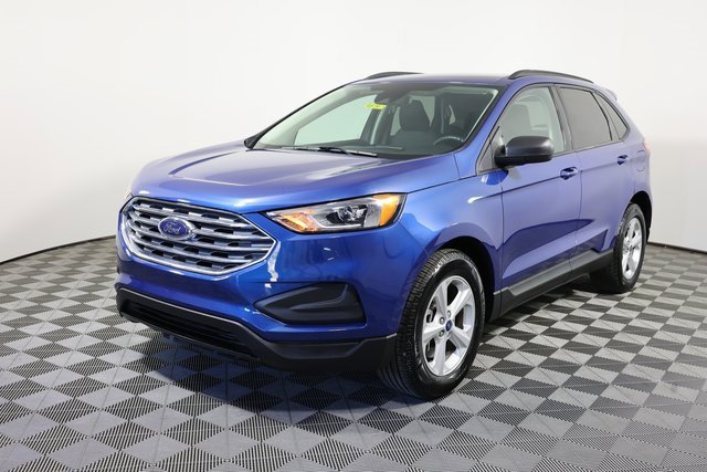 Used 2022 Ford Edge SE image 1