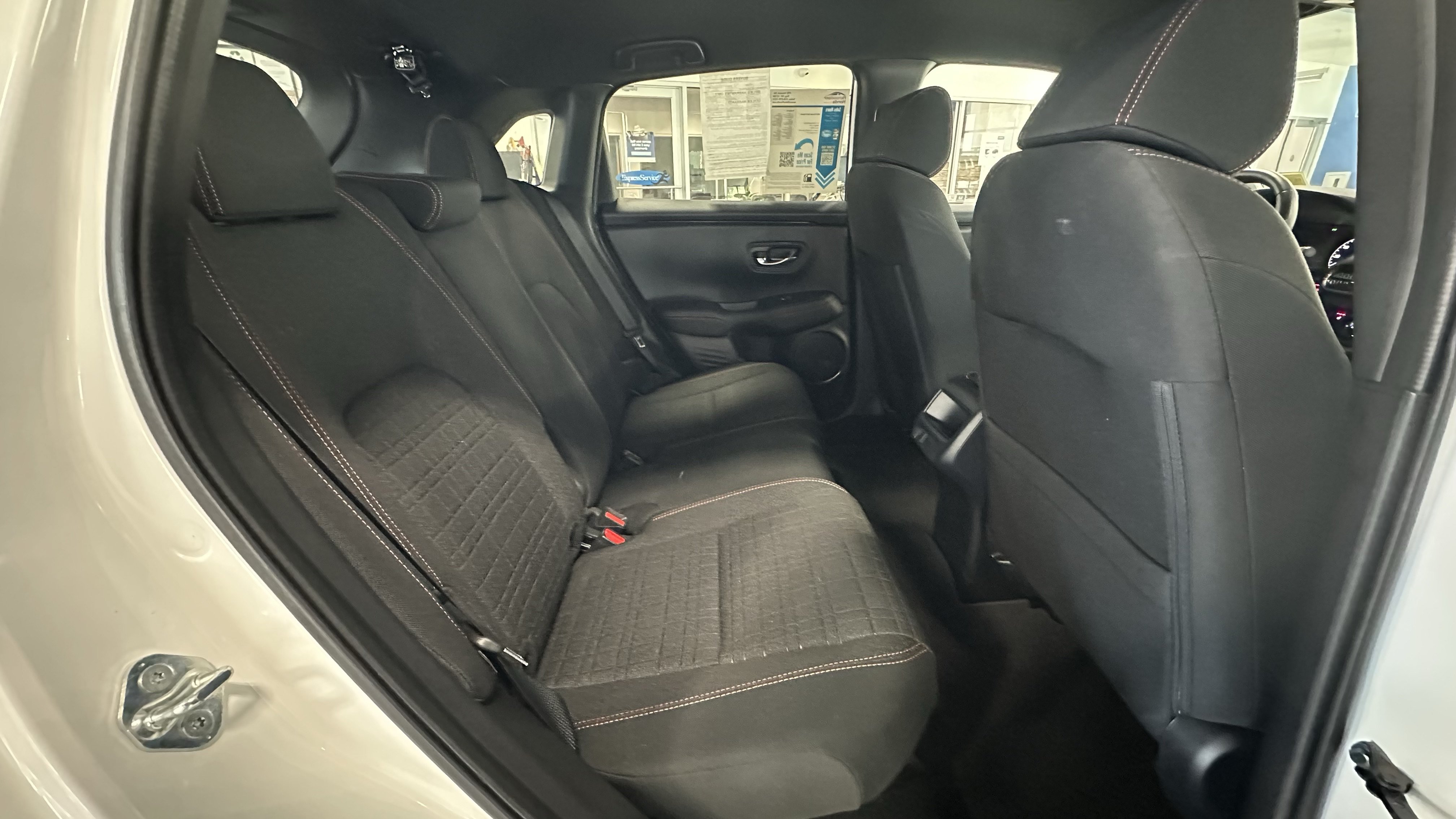 Used 2024 Honda HR-V Sport image 19