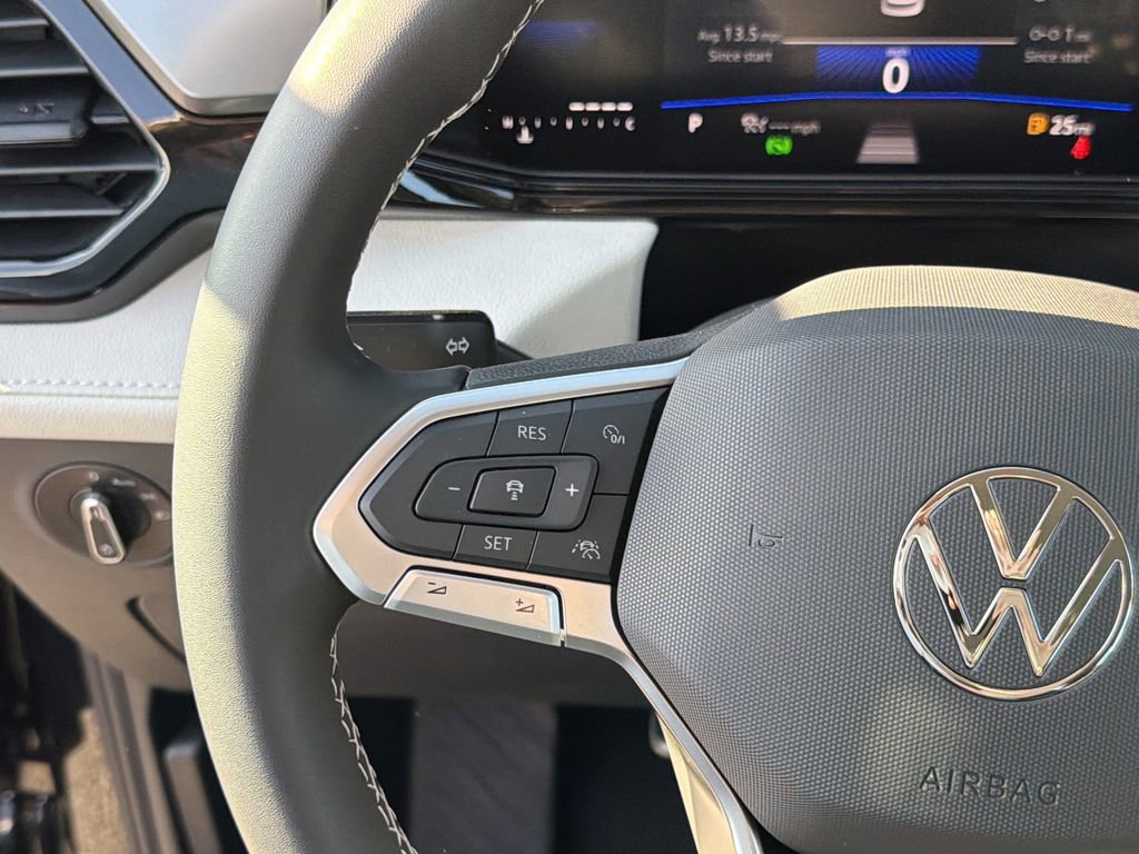 New 2026 Volkswagen Taos S image 24