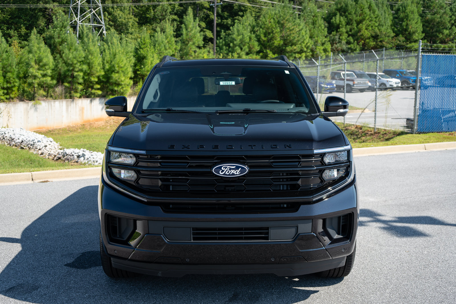 New 2027 Ford Expedition Max Platinum w/ Stealth Performance Package AWD/4WD image 8