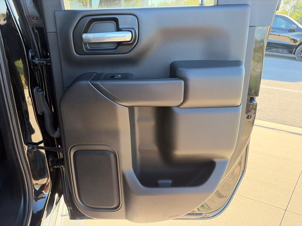 Used 2026 Chevrolet Silverado 2500 Custom w/ Custom Convenience Package AWD/4WD image 25