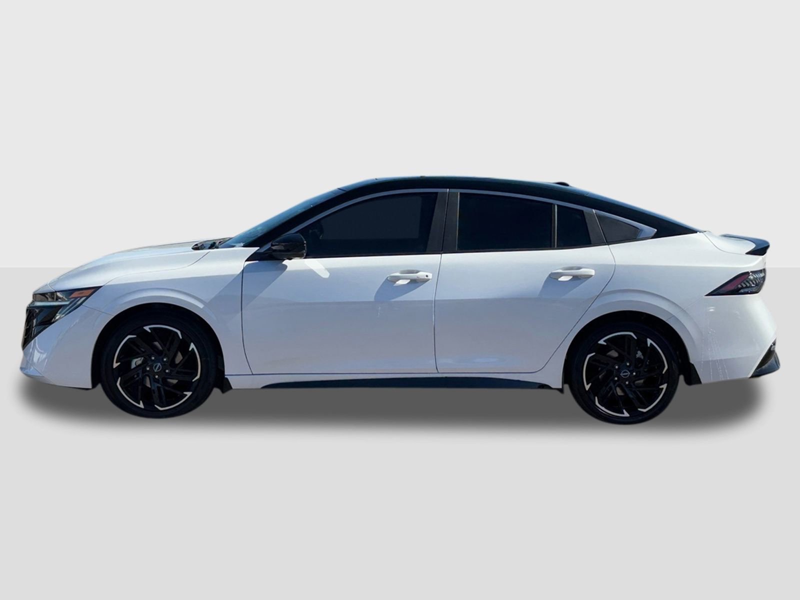 New 2026 Nissan Sentra SR w/ SR Premium Package image 2
