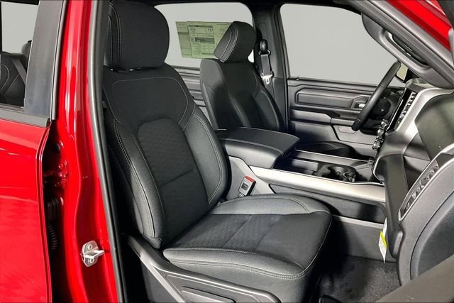 New 2026 RAM 1500 Express AWD/4WD image 12