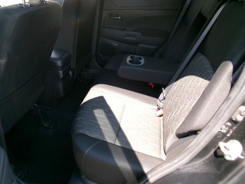 Used 2025 Mitsubishi Outlander Sport ES AWD/4WD image 9