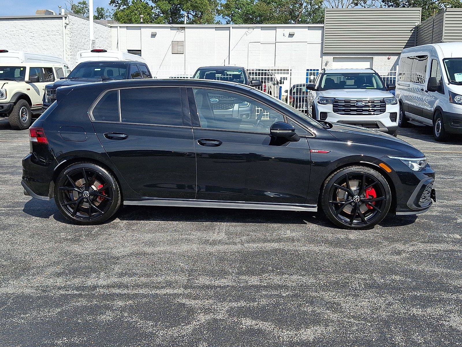 Used 2024 Volkswagen GTI SE FWD image 7