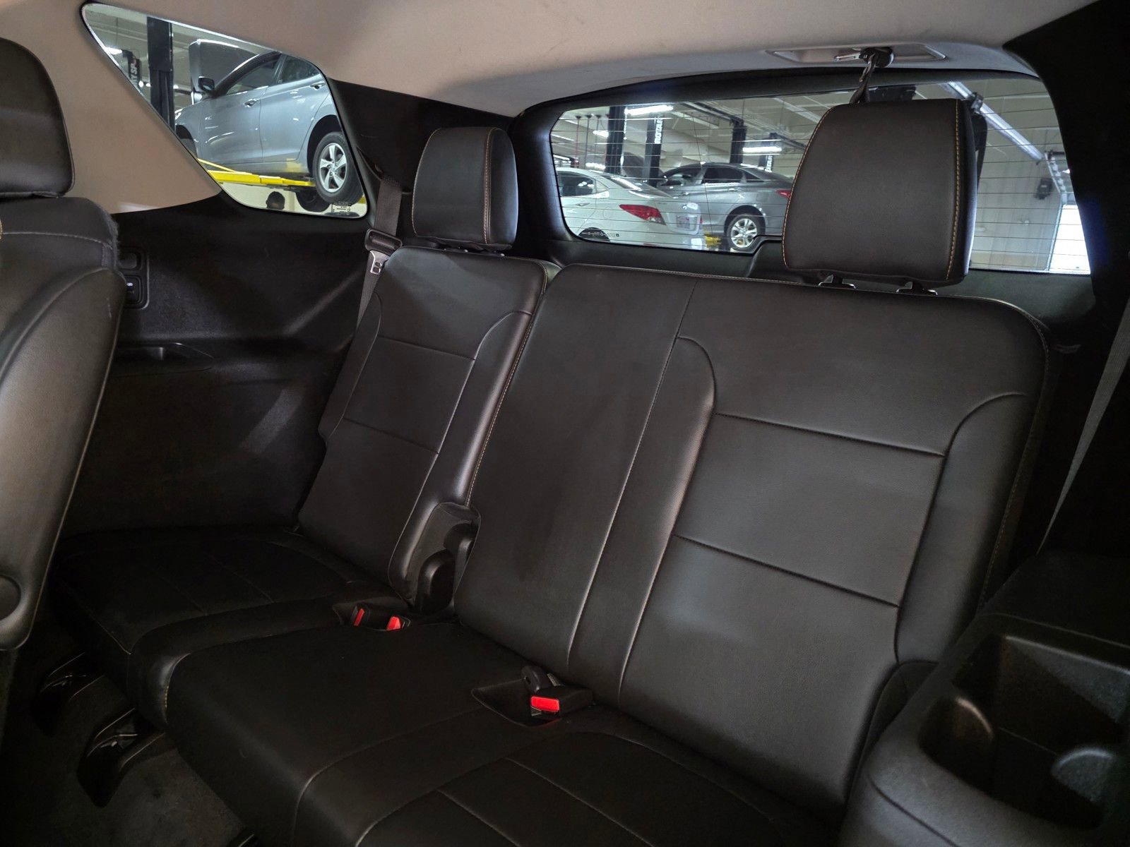 Used 2020 Chevrolet Traverse RS image 14