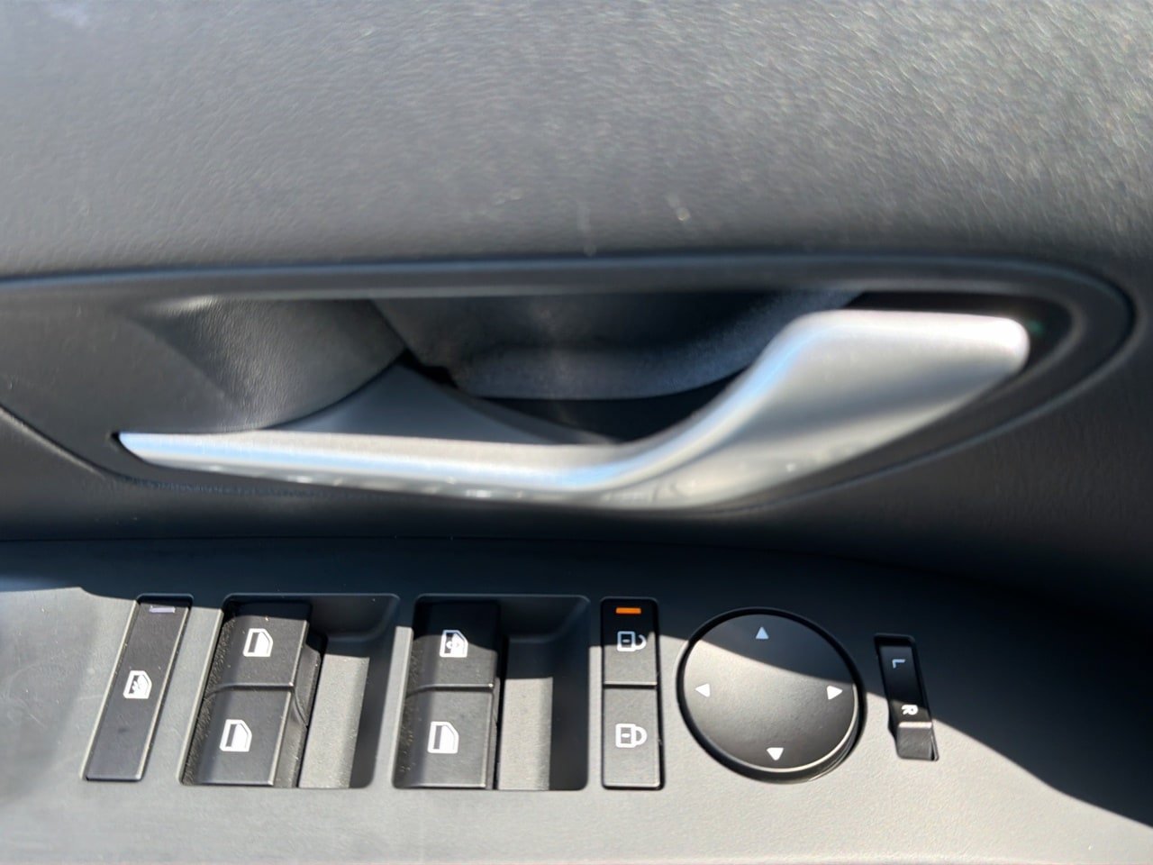 Certified 2025 Hyundai Tucson SE AWD/4WD image 16