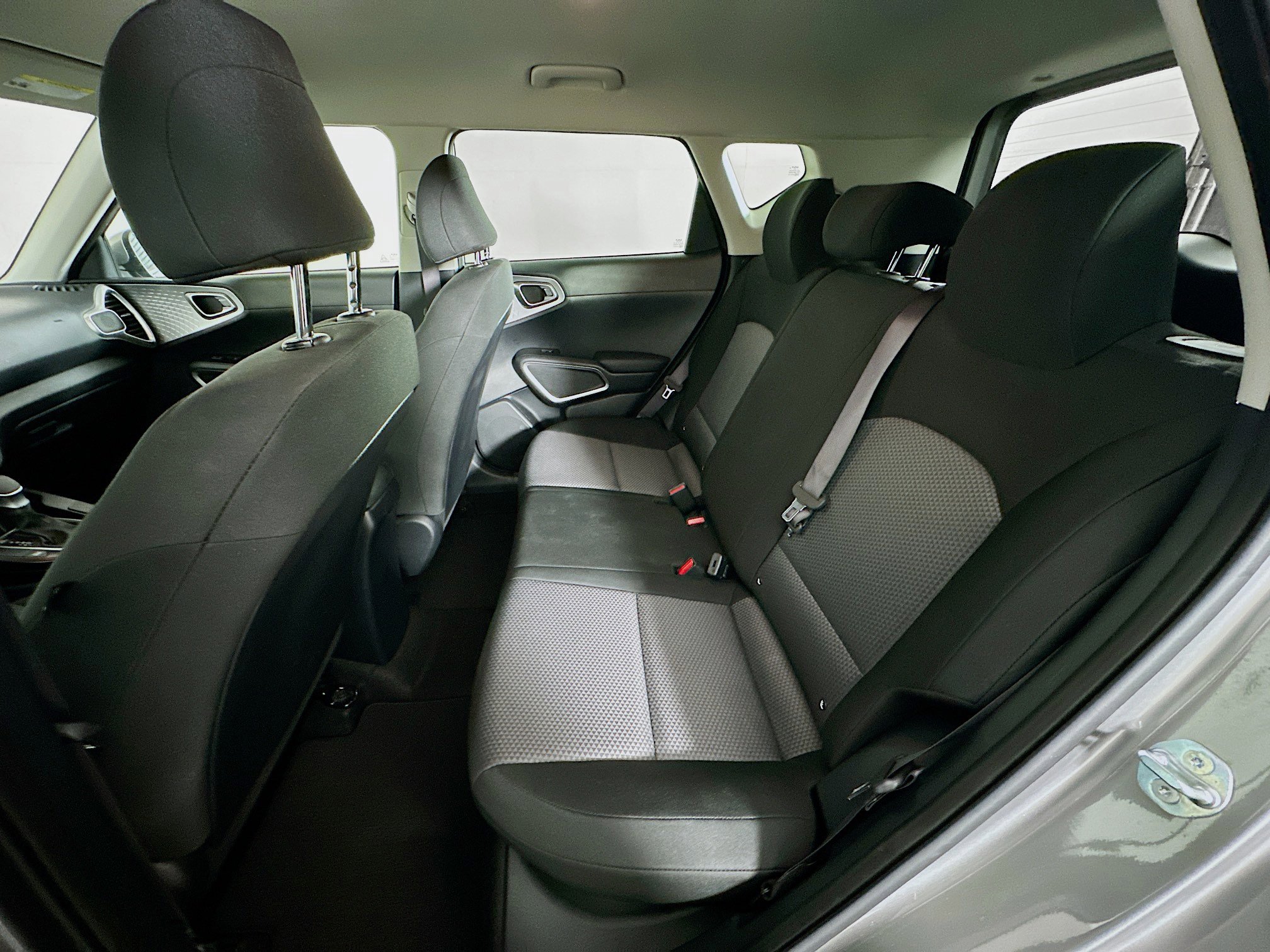 Used 2025 Kia Soul LX w/ LX Technology Package image 26