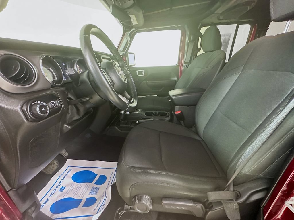 Used 2021 Jeep Wrangler Unlimited Sport AWD/4WD image 25