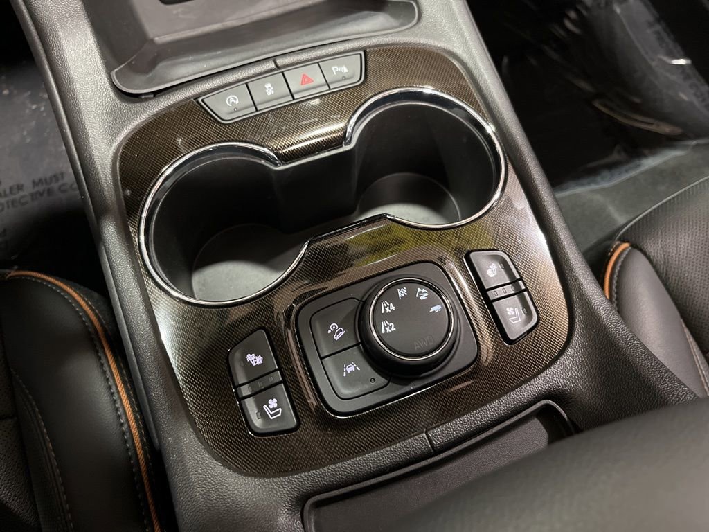 Certified 2023 GMC Acadia AT4 w/ Technology Package image 34