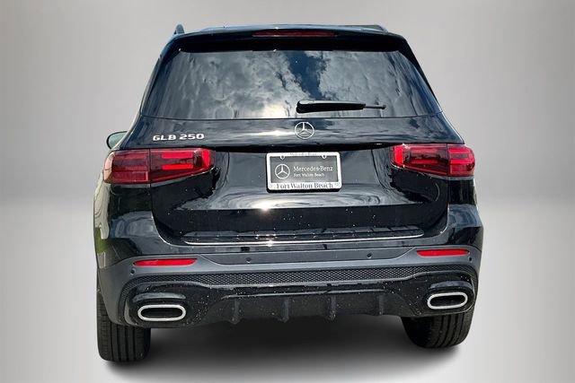 New 2024 Mercedes-Benz GLB 250 image 3