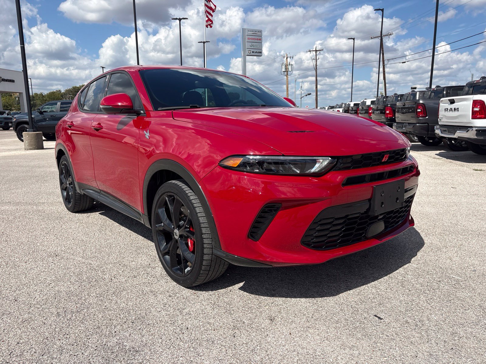 Used 2024 Dodge Hornet R/T w/ Track Pack AWD/4WD image 8