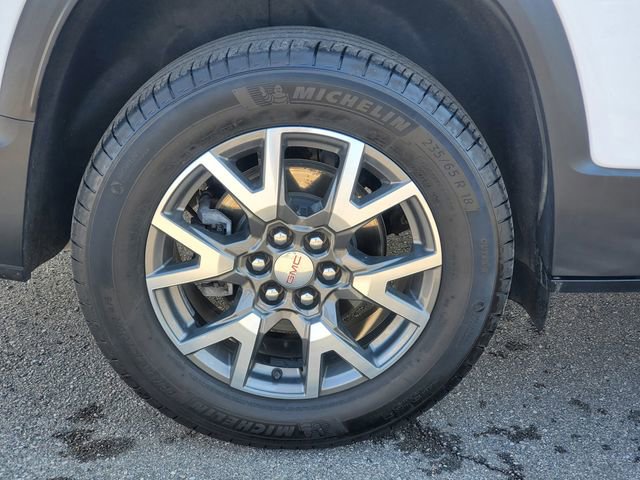 Certified 2022 GMC Acadia SLE w/ Driver Convenience Package FWD image 6