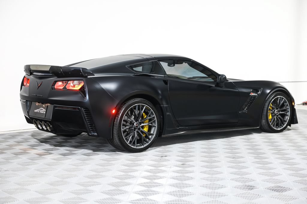 Used 2016 Chevrolet Corvette Z06 w/ 3LZ Preferred Equipment Group RWD image 9
