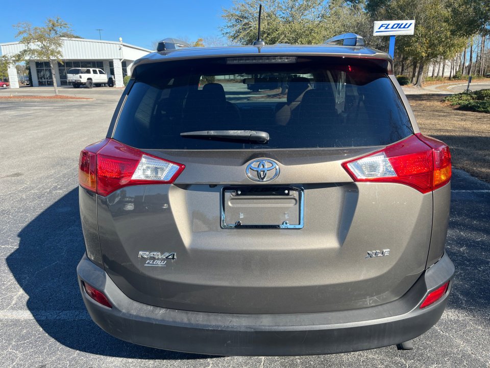 Used 2015 Toyota RAV4 XLE image 14