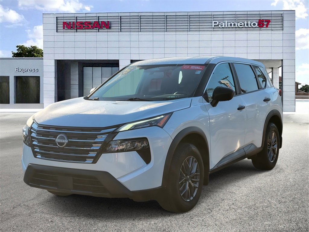 Certified 2025 Nissan Rogue S image 3