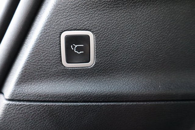 Used 2025 Chrysler Pacifica Limited FWD image 27