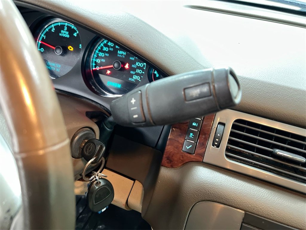 Used 2012 GMC Yukon SLT w/ SLT-2 Equipment Package image 16