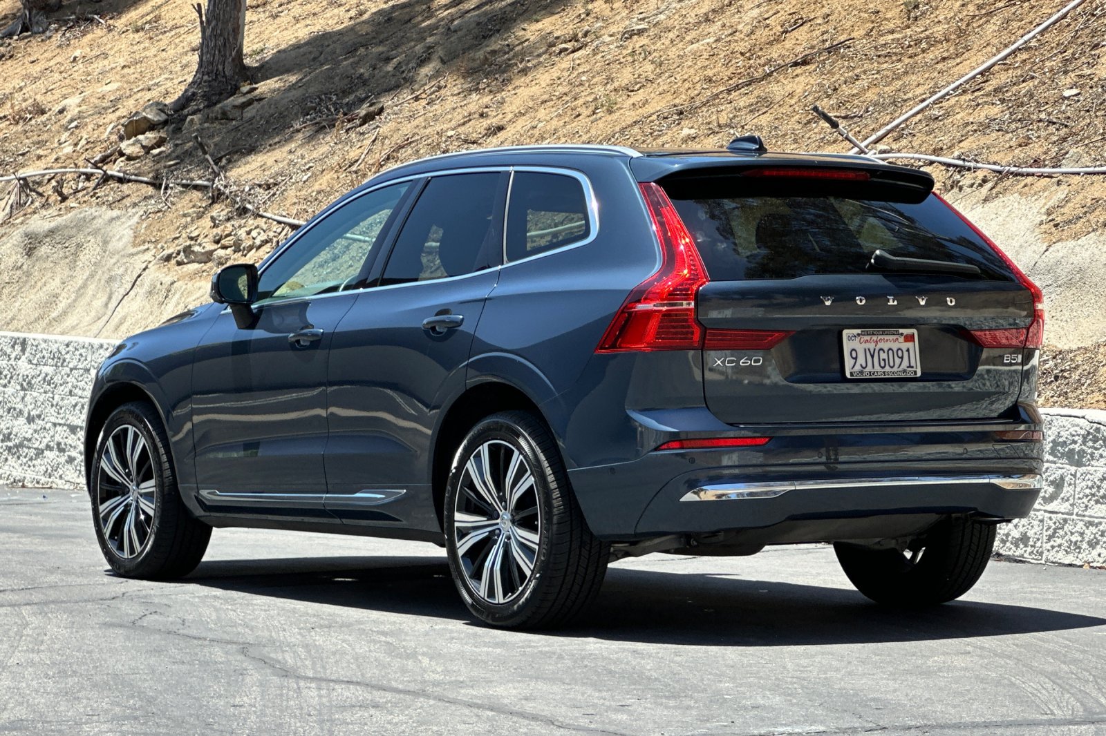 Certified 2023 Volvo XC60 B5 Plus w/ Protection Package Premier FWD image 7