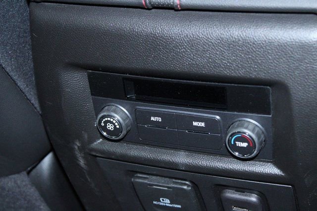 Used 2023 Chevrolet Traverse RS image 14