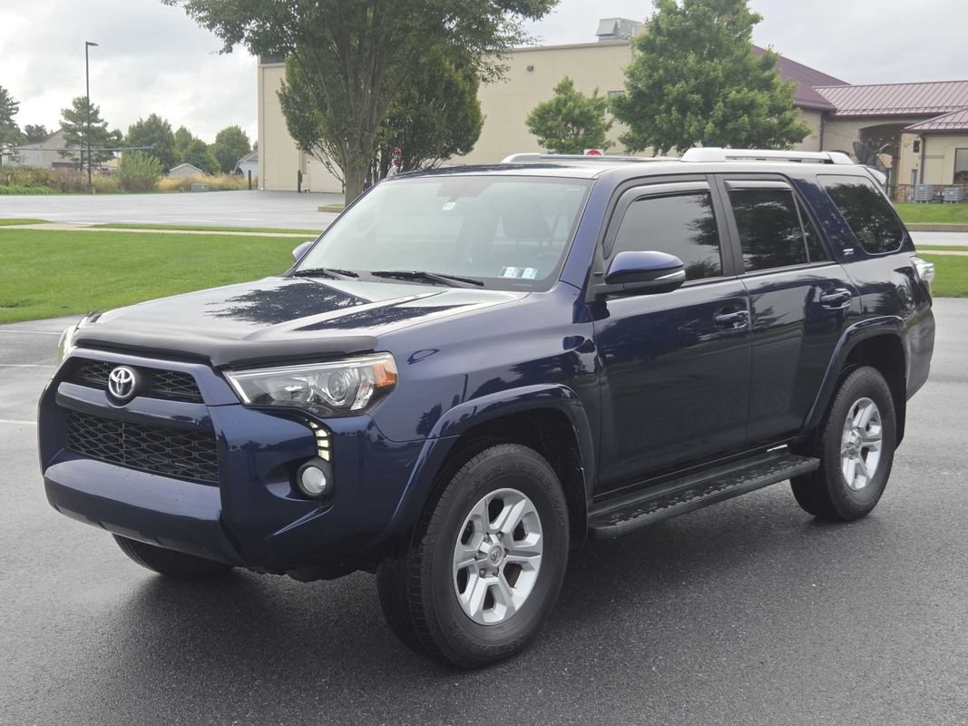 Used 2018 Toyota 4Runner SR5 Premium AWD/4WD image 4