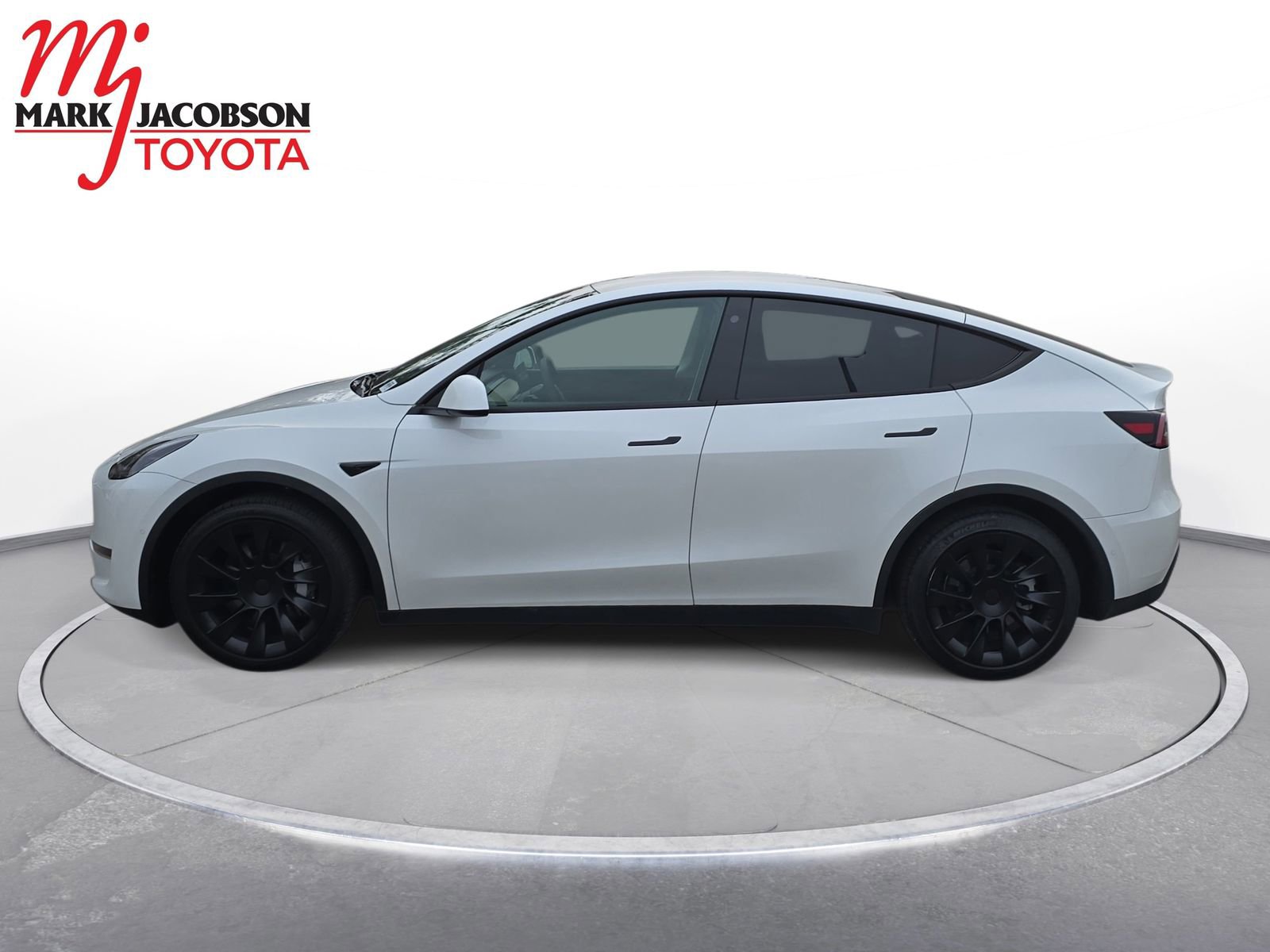 Used 2021 Tesla Model Y Long Range image 12