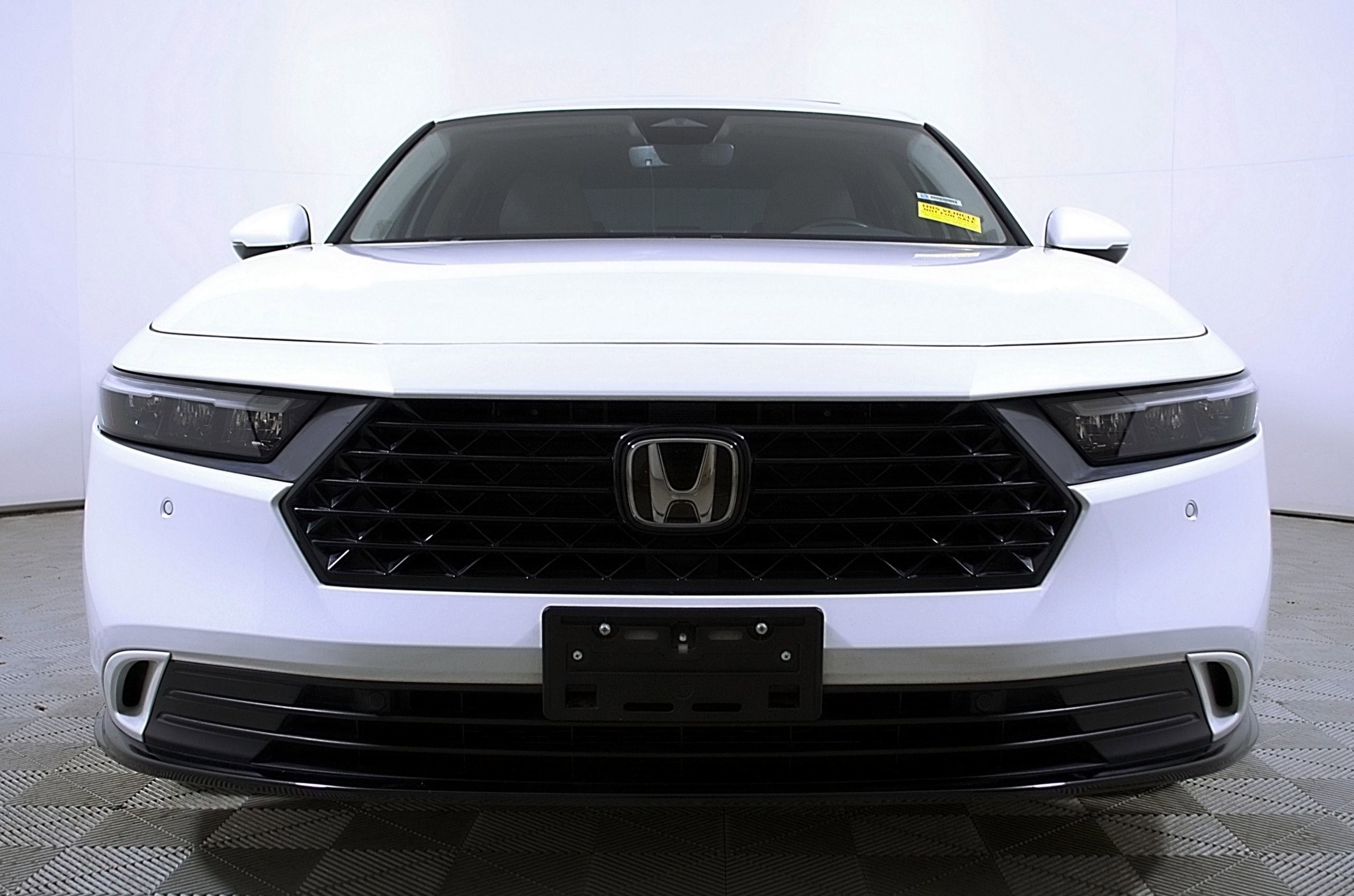 Used 2023 Honda Accord EX-L image 5