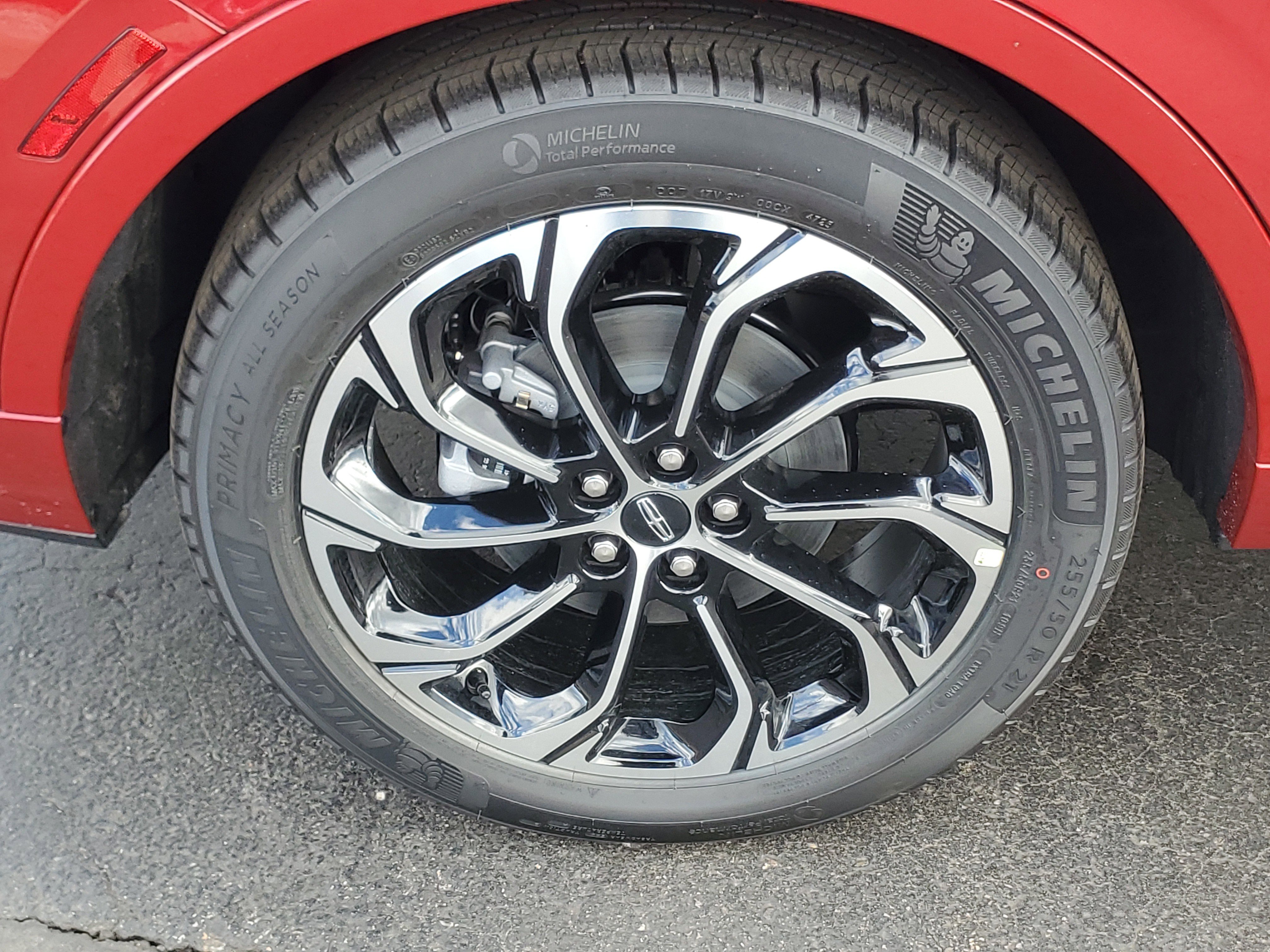 New 2026 Lincoln Nautilus Reserve image 5