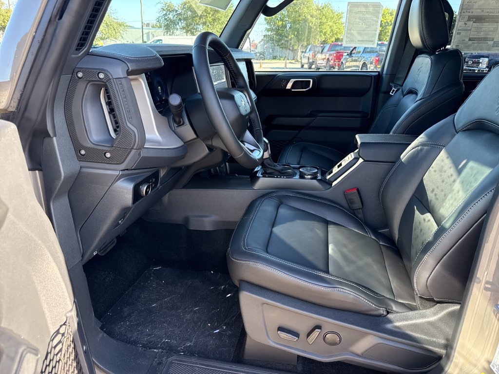 New 2026 Ford Bronco Outer Banks AWD/4WD image 19