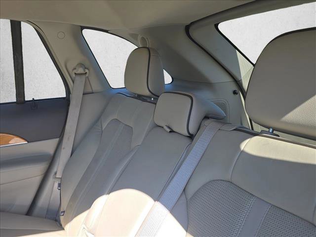 Used 2015 Lincoln MKX FWD w/ Equipment Group 101A image 18