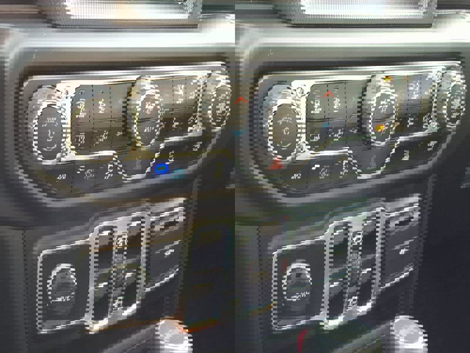 Used 2023 Jeep Wrangler Sahara w/ Cold Weather Group image 6