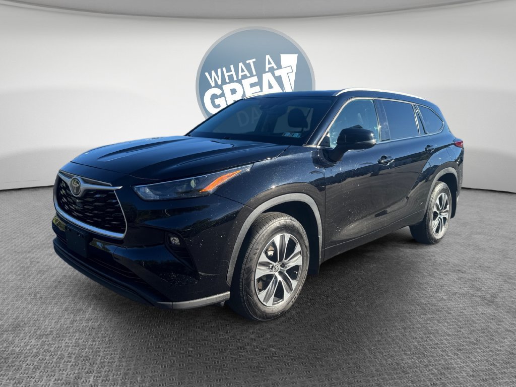 Used 2022 Toyota Highlander XLE AWD/4WD image 8