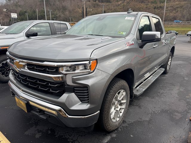 Used 2024 Chevrolet Silverado 1500 LT w/ Z71 Off-Road Package image 24