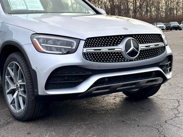 Used 2021 Mercedes-Benz GLC 300 4MATIC image 2