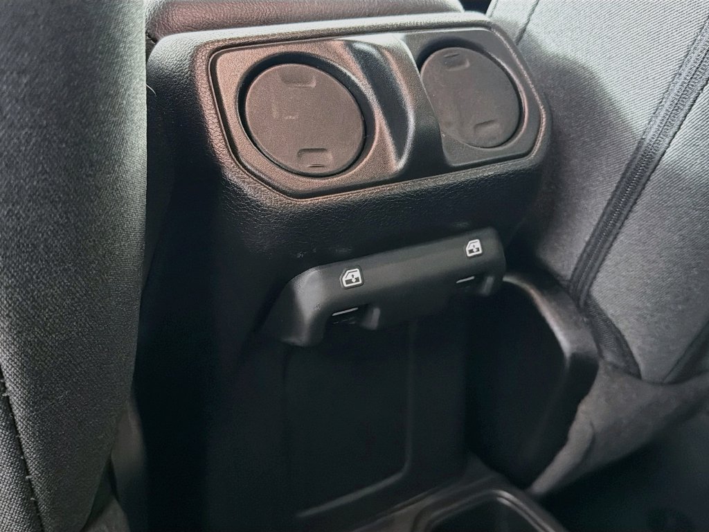 Used 2024 Jeep Wrangler Unlimited Sport AWD/4WD image 24