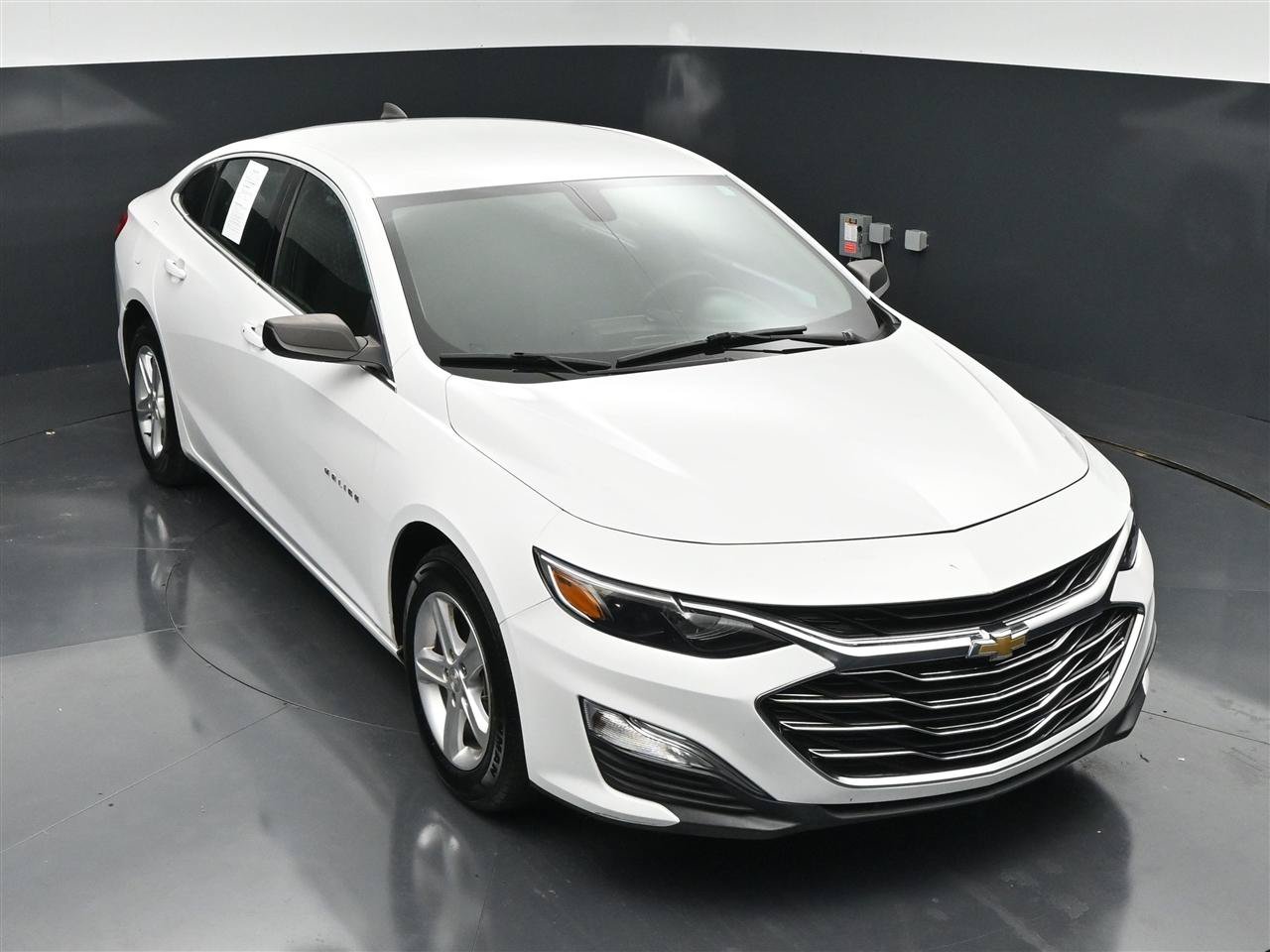 Used 2020 Chevrolet Malibu LS FWD image 21