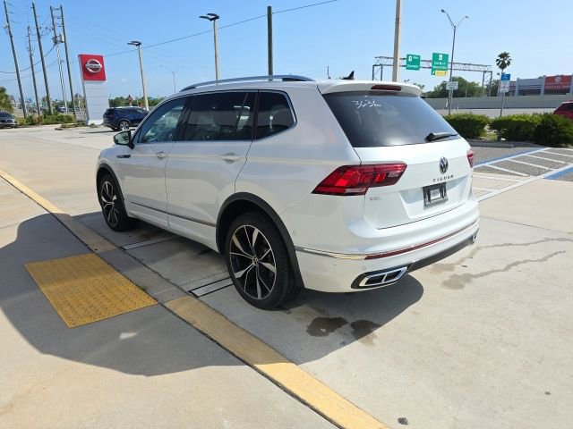 Used 2023 Volkswagen Tiguan SEL R-Line AWD/4WD image 6