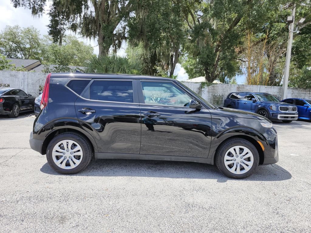 Certified 2021 Kia Soul LX FWD image 4