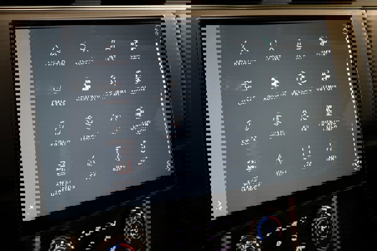 Used 2022 Land Rover Range Rover Long Wheelbase First Edition image 57