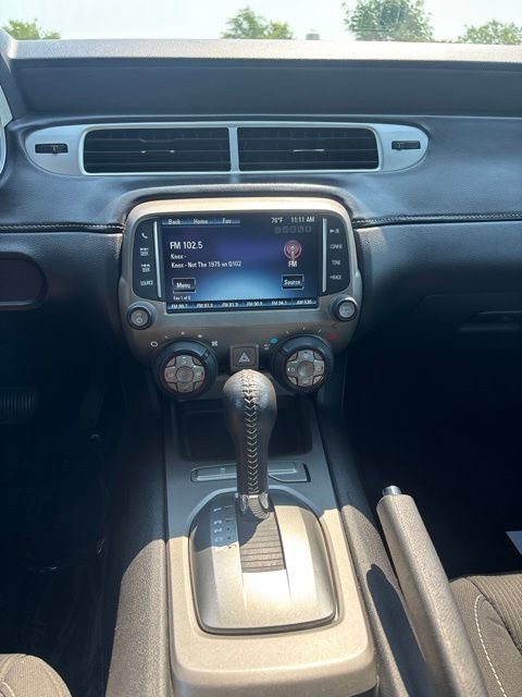 Used 2015 Chevrolet Camaro LT RWD image 6