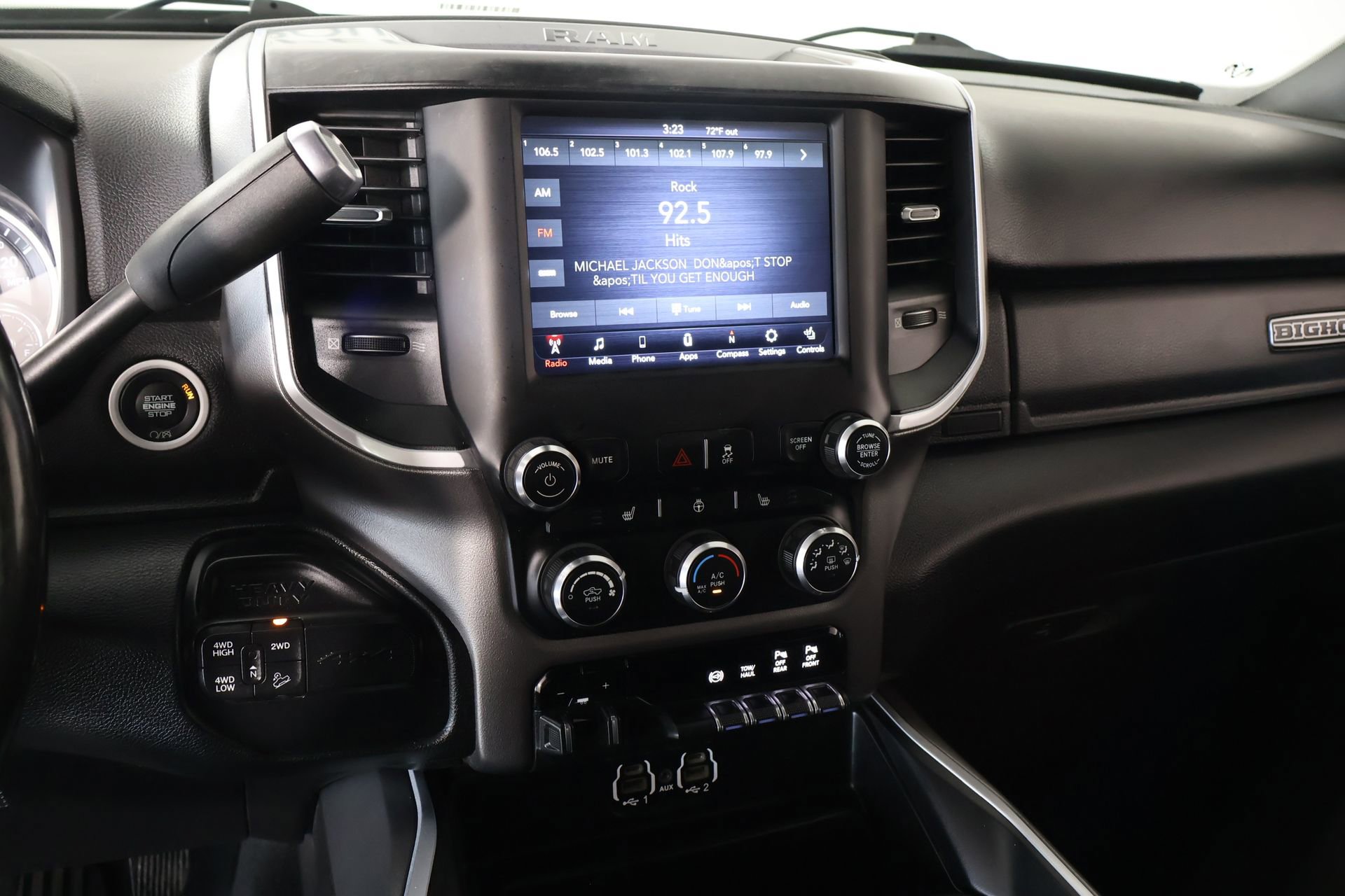 Used 2019 RAM 2500 Big Horn w/ Black Appearance Package image 5