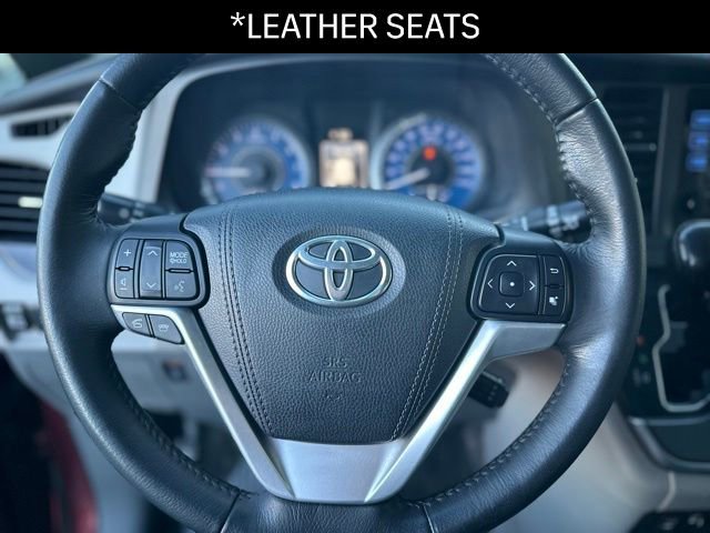 Used 2015 Toyota Sienna XLE image 5
