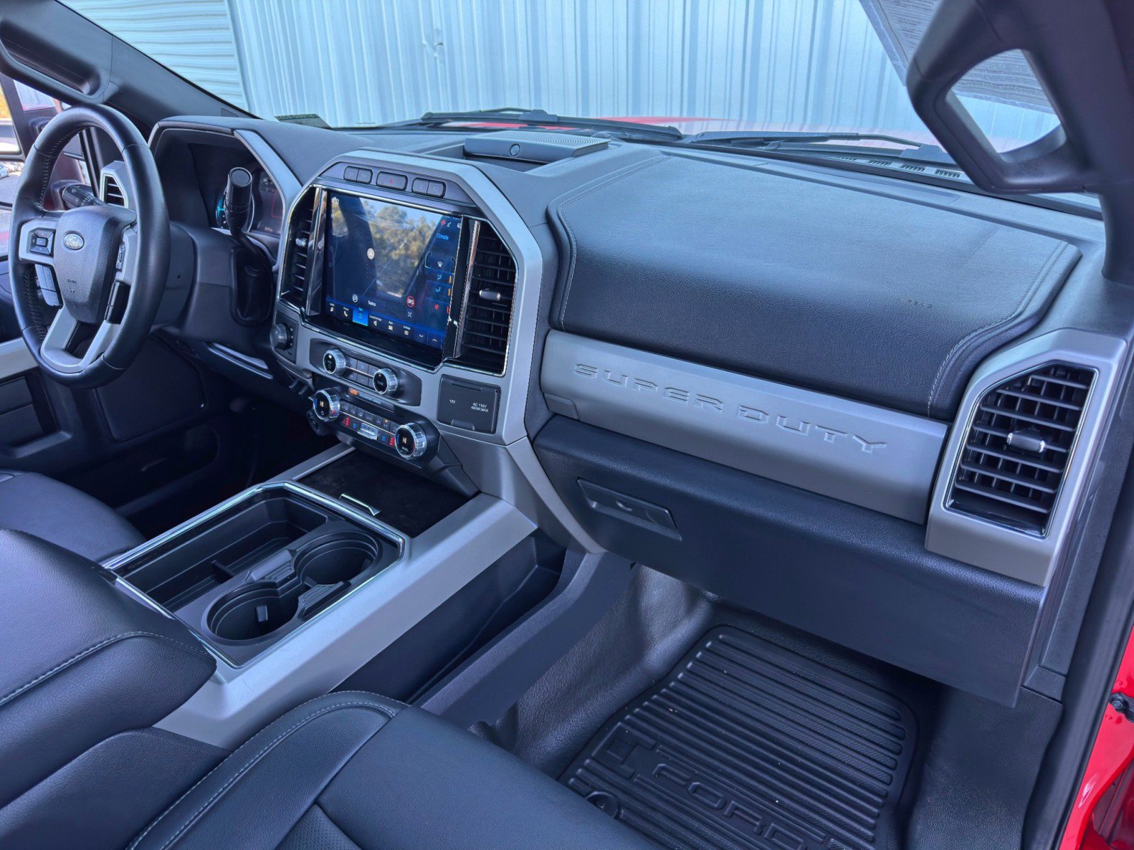 Used 2022 Ford F250 Lariat w/ Lariat Ultimate Package AWD/4WD image 16